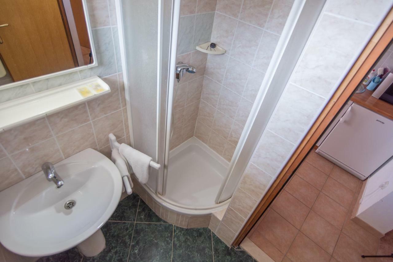 Olive Gardens Apartman Primošten Kültér fotó